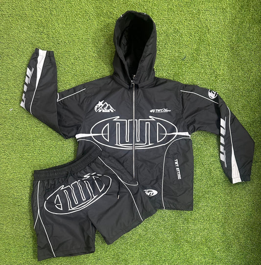 BLACK - TWT SHORT FLEECE
